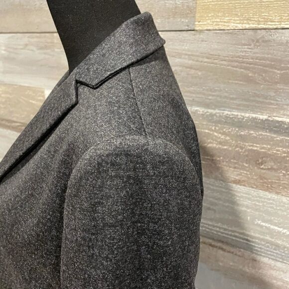 Tommy Hilfiger black ruffle back short blazer 8 - Picture 3 of 7